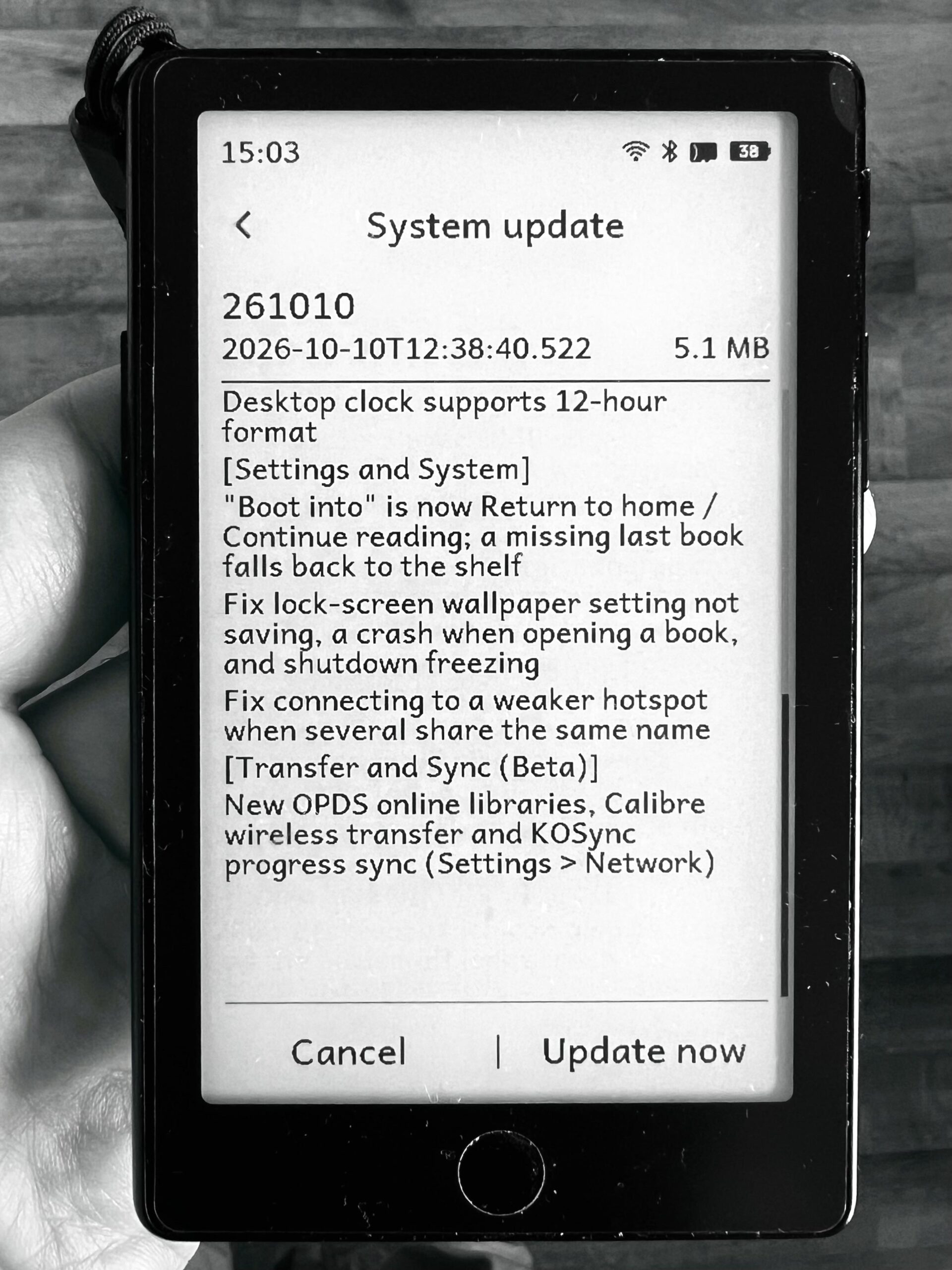 Màn hình cập nhật OTA firmware Licorice version 261010 với mục Transfer and Sync (Beta)